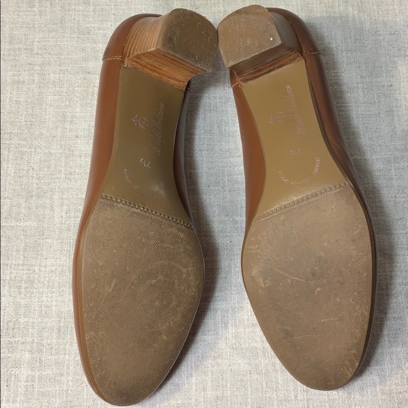 Brooks Brothers heels - Picture 4 of 7
